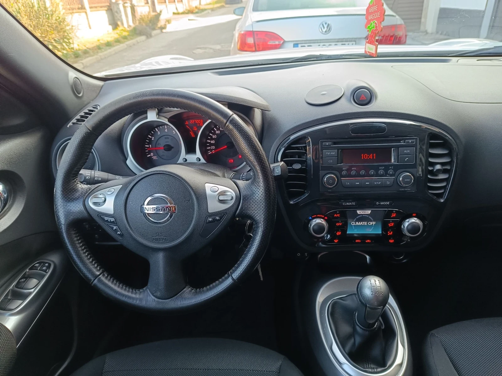 Nissan Juke 1.6i бензин 117 кс - изображение 8