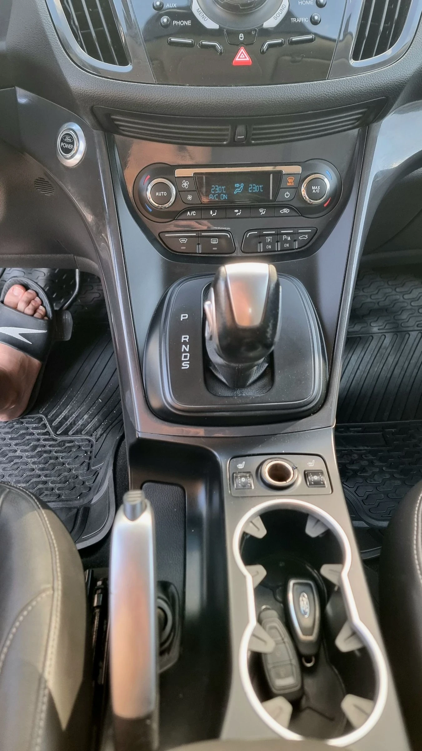 Ford Kuga 2.0d 170hp Лидинг без доказване на доходи! - изображение 10