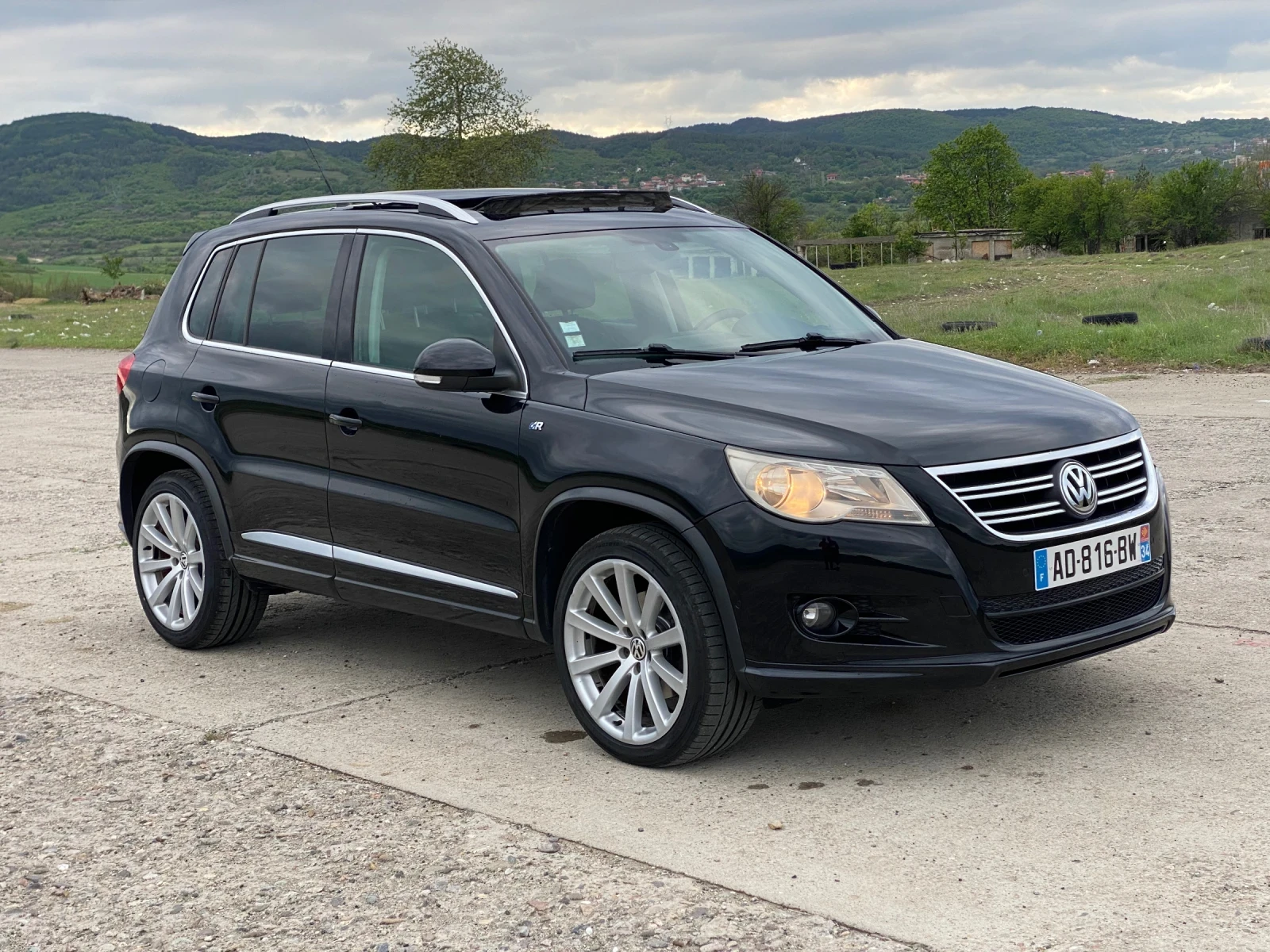 VW Tiguan R Line 4x4 - изображение 2
