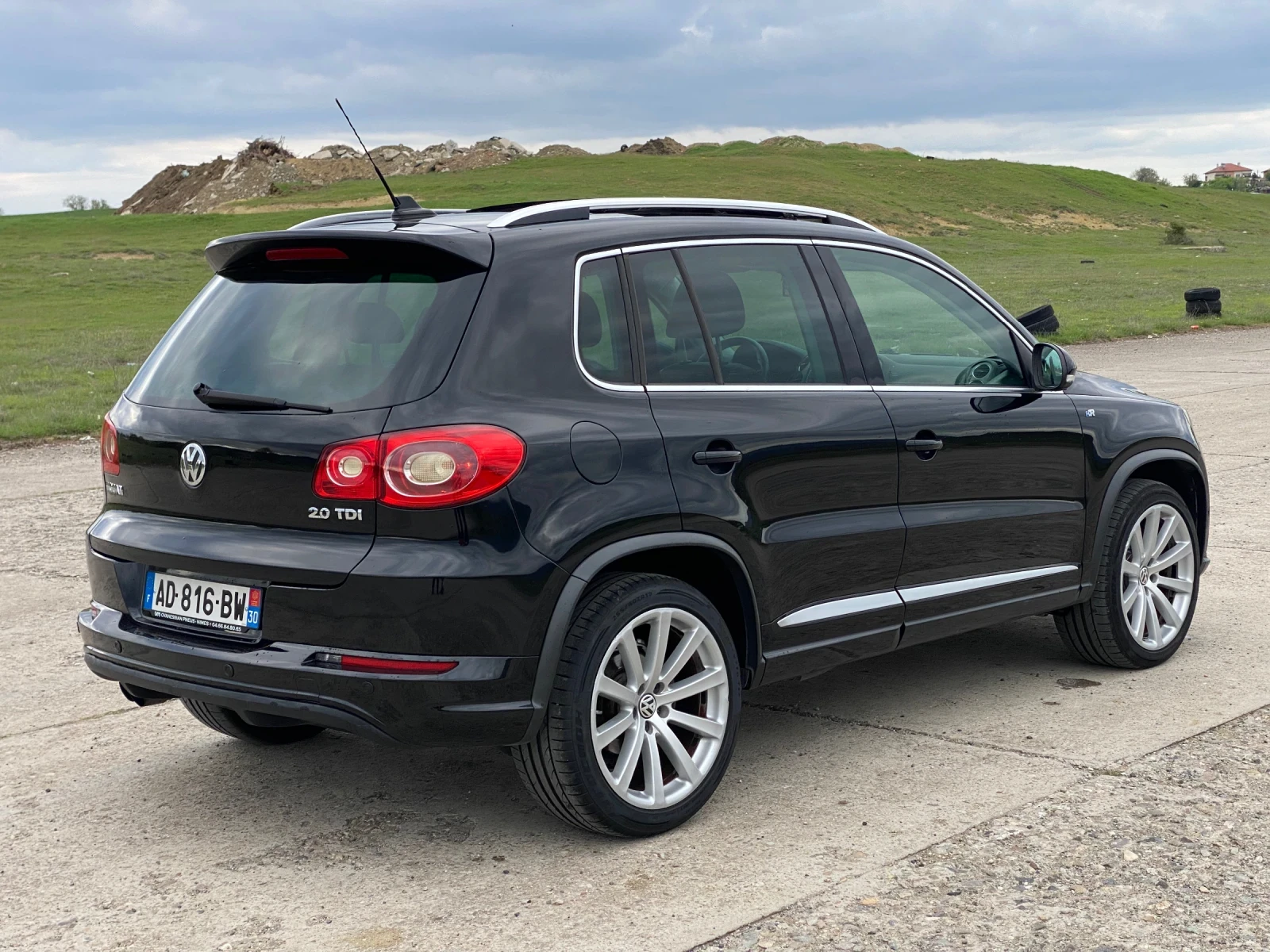 VW Tiguan R Line 4x4 - изображение 3