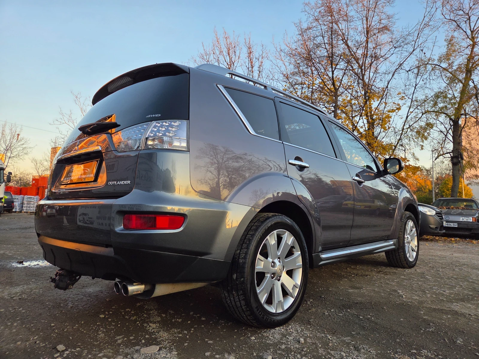 Mitsubishi Outlander 2.2DI-D 4X4-AUTOMAT - изображение 7