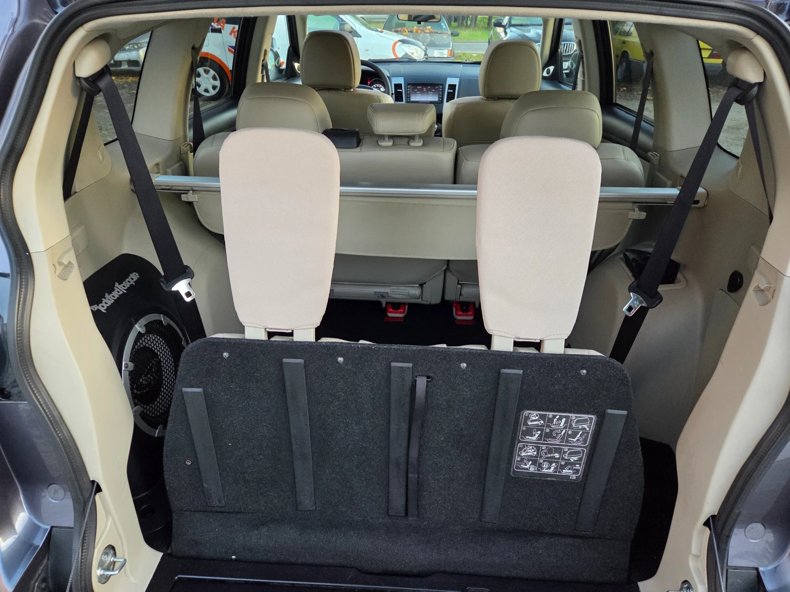 Mitsubishi Outlander 2.2DI-D 4X4-AUTOMAT | Mobile.bg   17