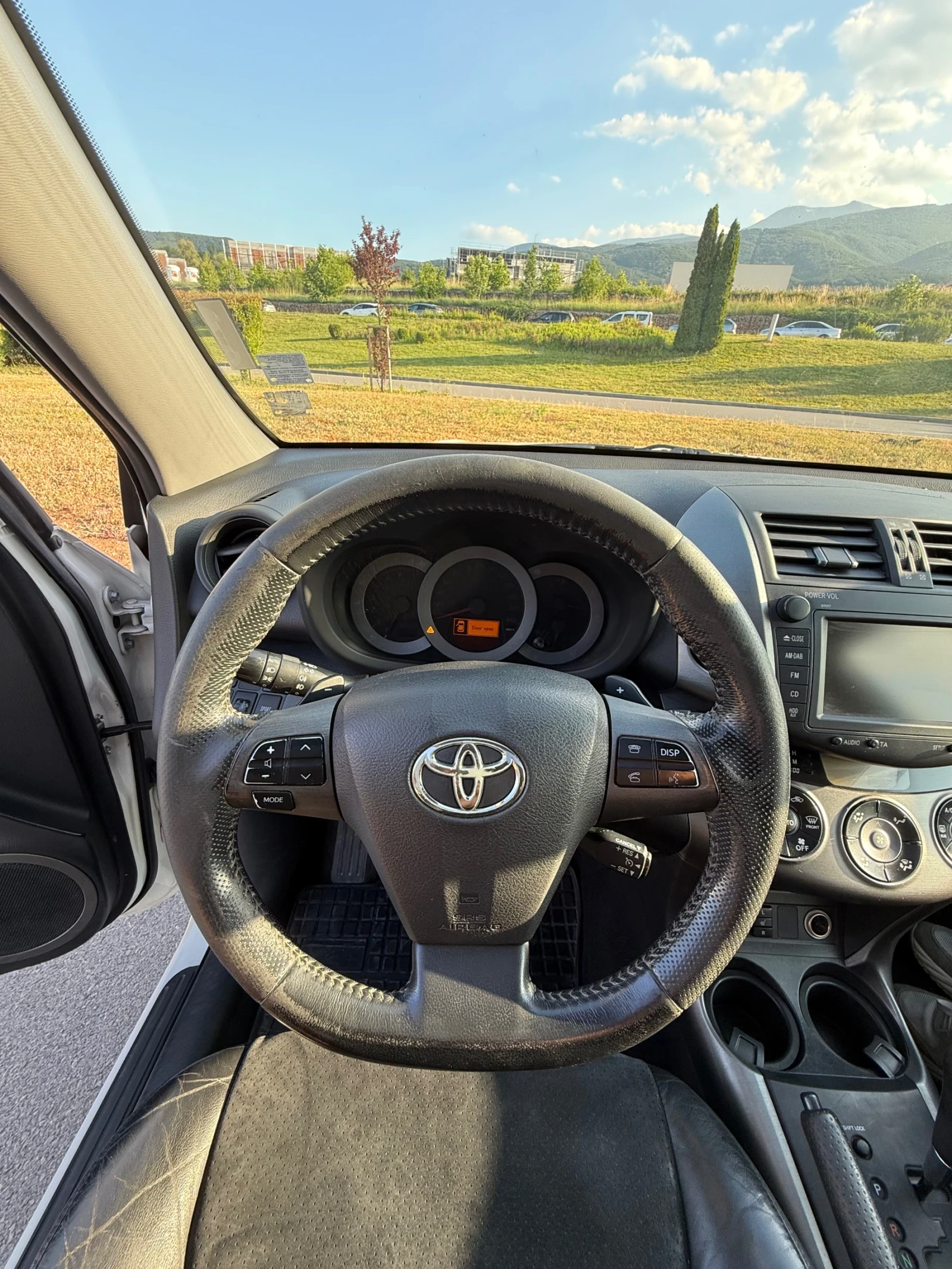 Toyota Rav4 Toyota RAV4 2.2 D-CAT 4x4, снимка 12 - Автомобили и джипове - 53819123