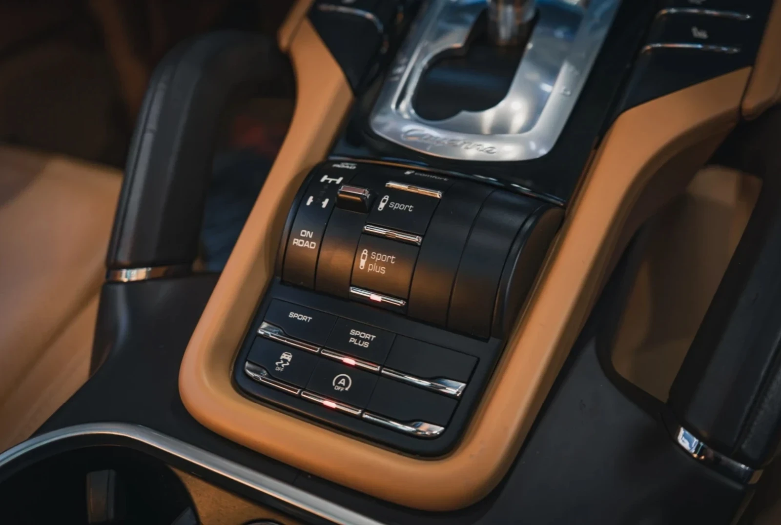 Porsche Cayenne Platinum Edition, Sport Chrono, GTS Pack, снимка 9 - Автомобили и джипове - 54035891