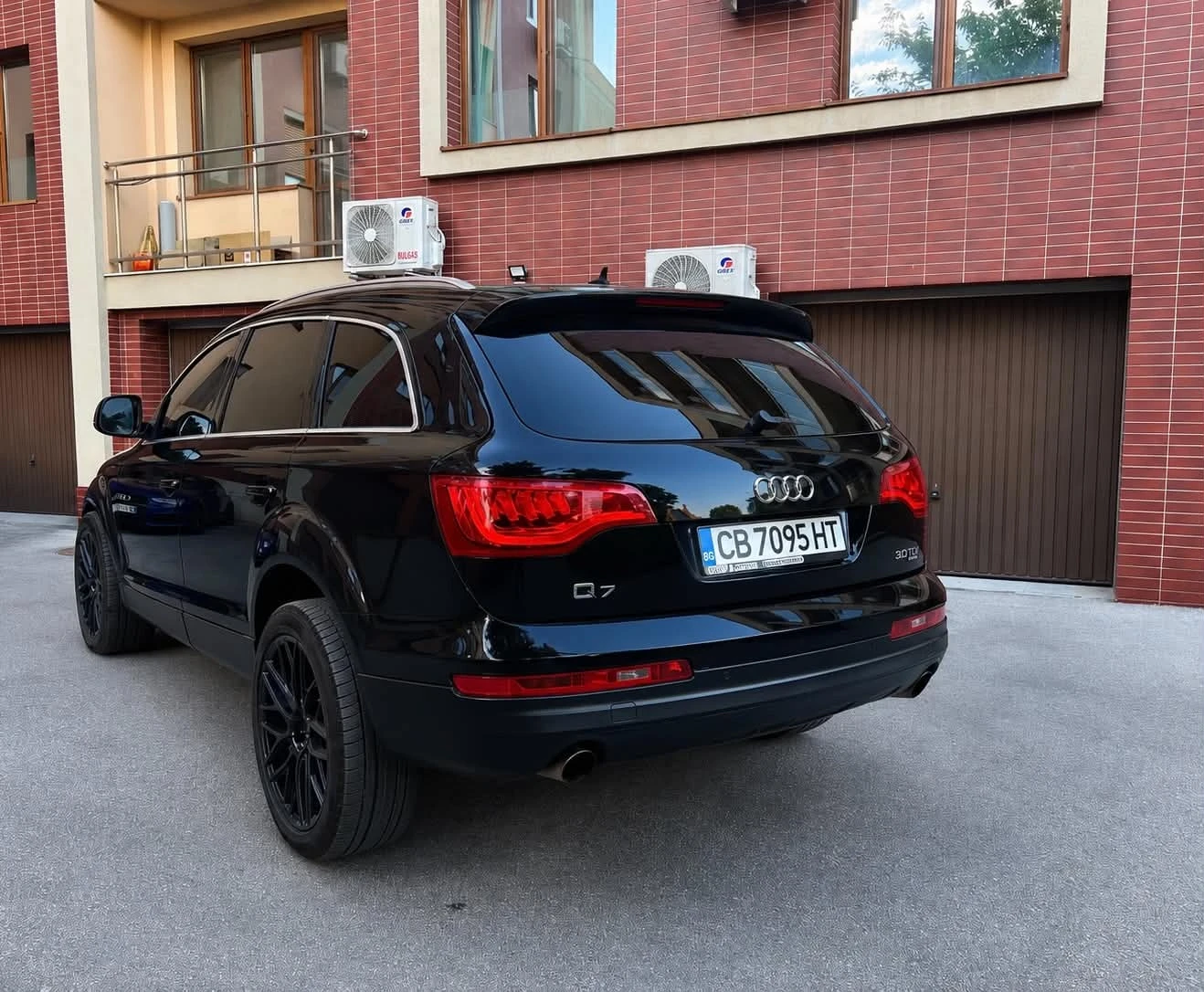 Audi Q7, снимка 3 - Автомобили и джипове - 55449664