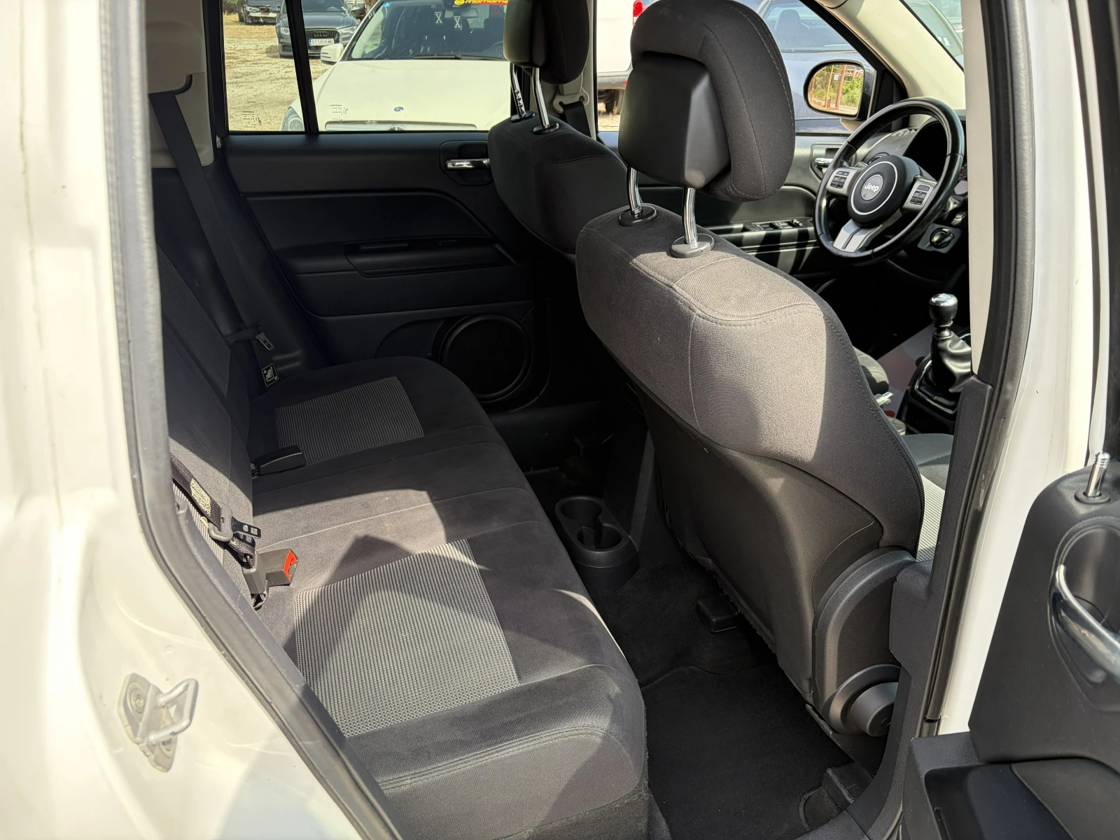 Jeep Compass 2.2 CRDI, снимка 12 - Автомобили и джипове - 55815515