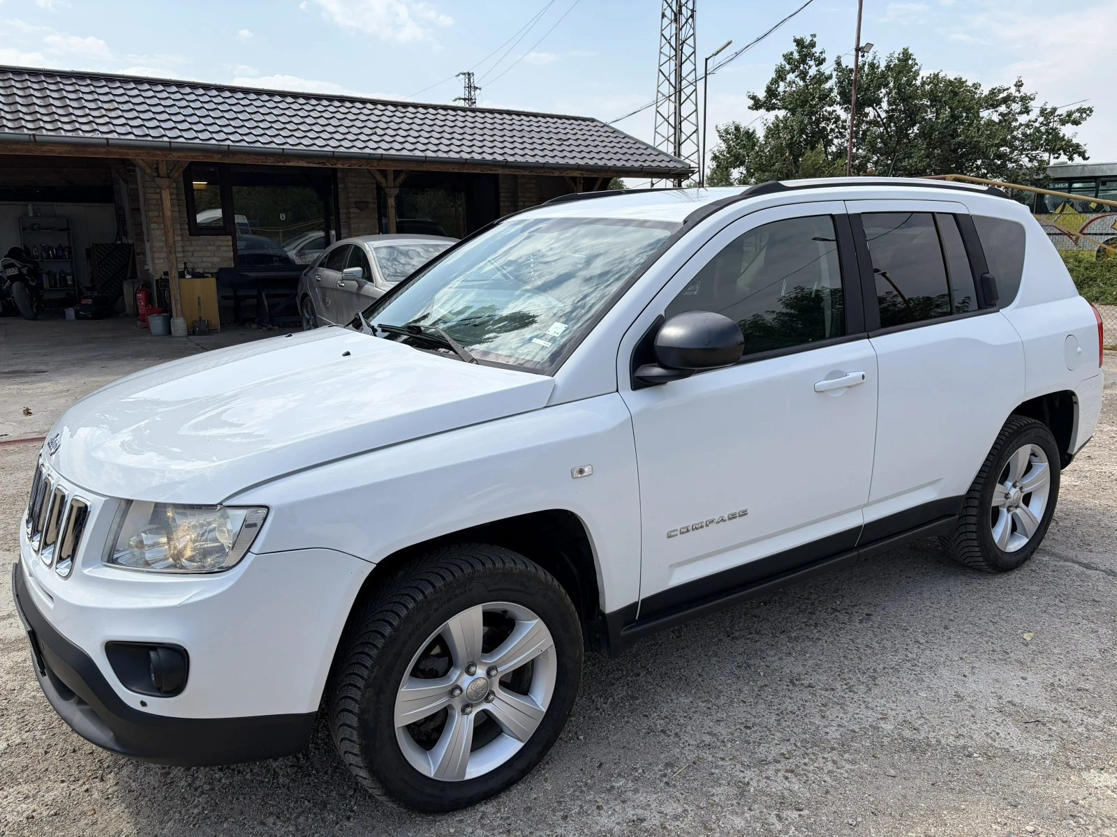 Jeep Compass 2.2 CRDI, снимка 10 - Автомобили и джипове - 55815515
