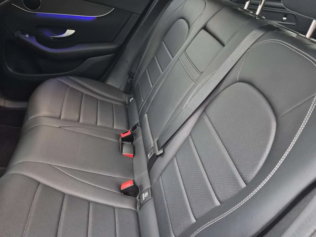 Mercedes-Benz GLC 300 PANO| ПОДГРЕВИ| 360САМ| CARFAX| , снимка 11 - Автомобили и джипове - 56324936