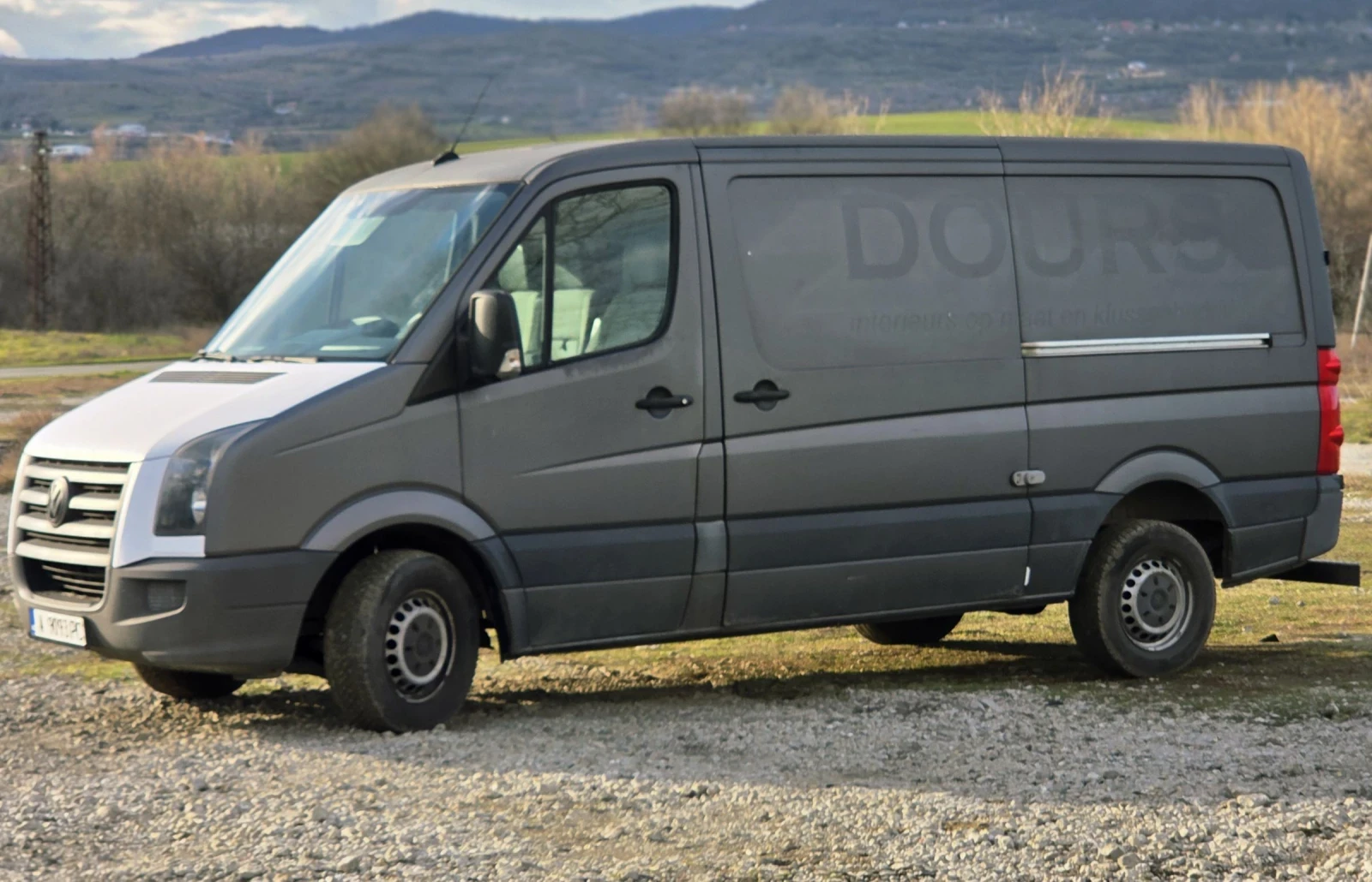 VW Crafter 2.5 136hp, снимка 2 - Бусове и автобуси - 53773665