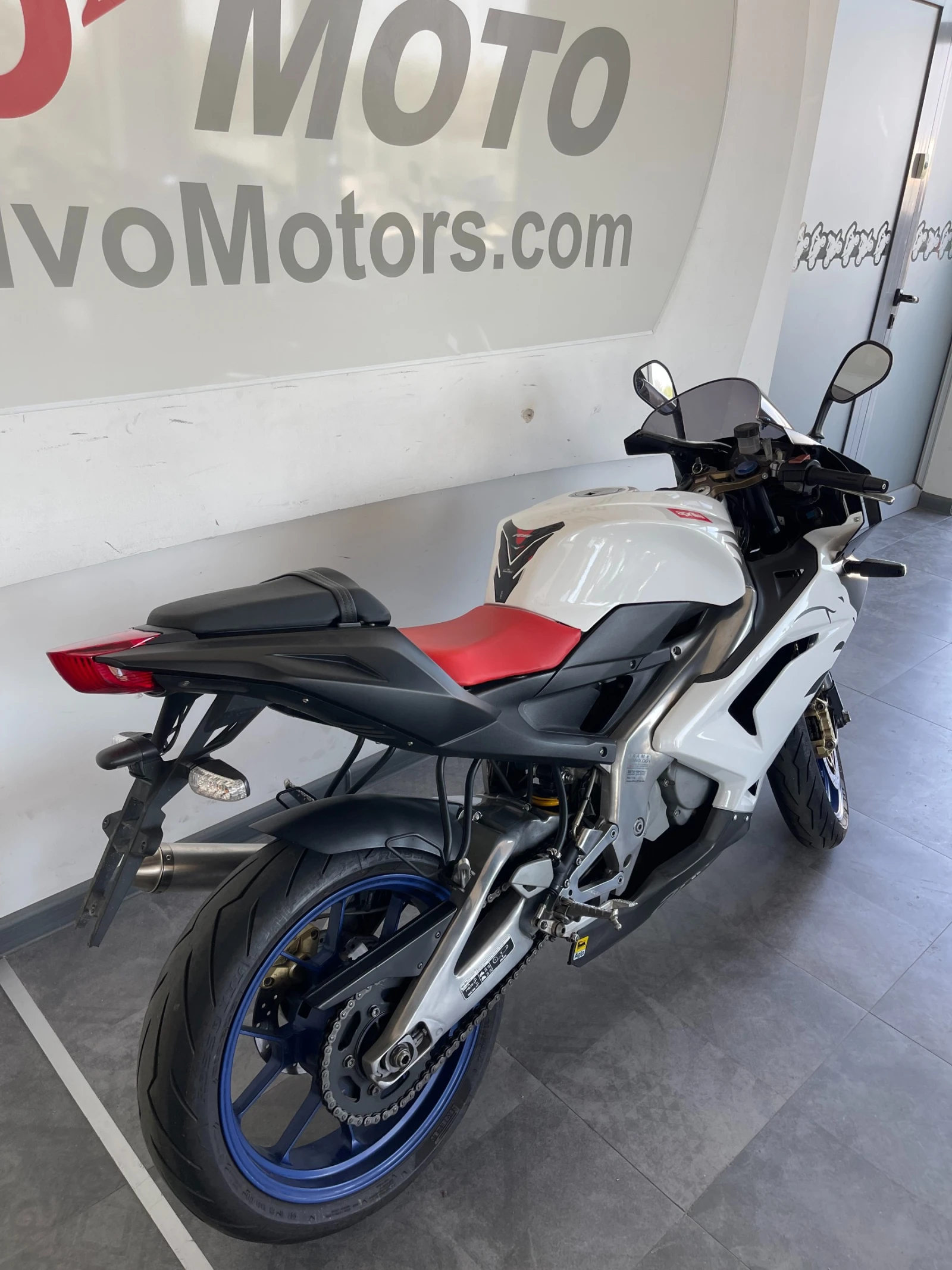 Aprilia 125  - изображение 3