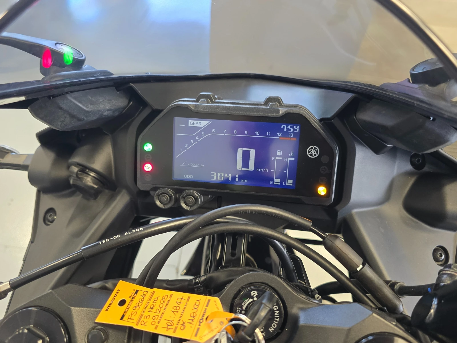 Yamaha R 3 300ie, ABS, 10.2025�., 3000��.! | Mobile.bg � ����������� 12