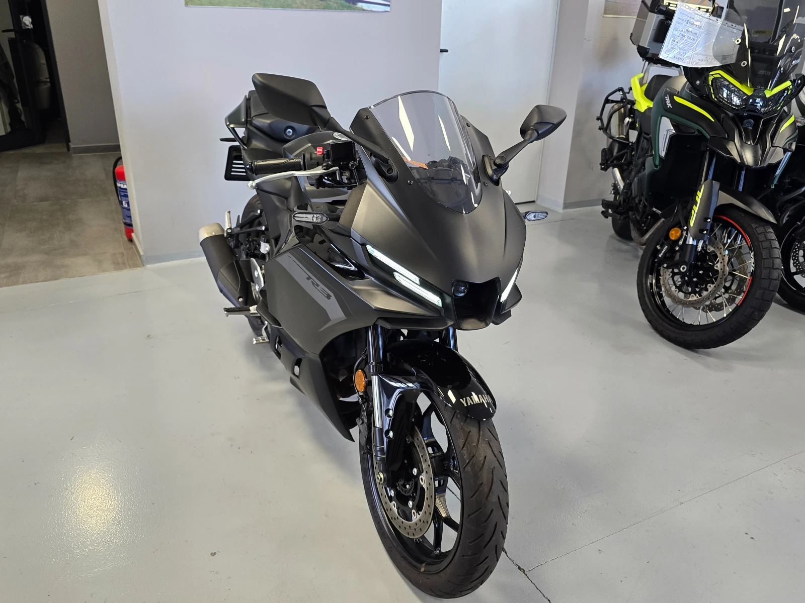 Yamaha R 3 300ie, ABS, 10.2025�., 3000��.! | Mobile.bg � ����������� 8