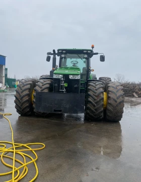 Трактор John Deere 8335R, снимка 1