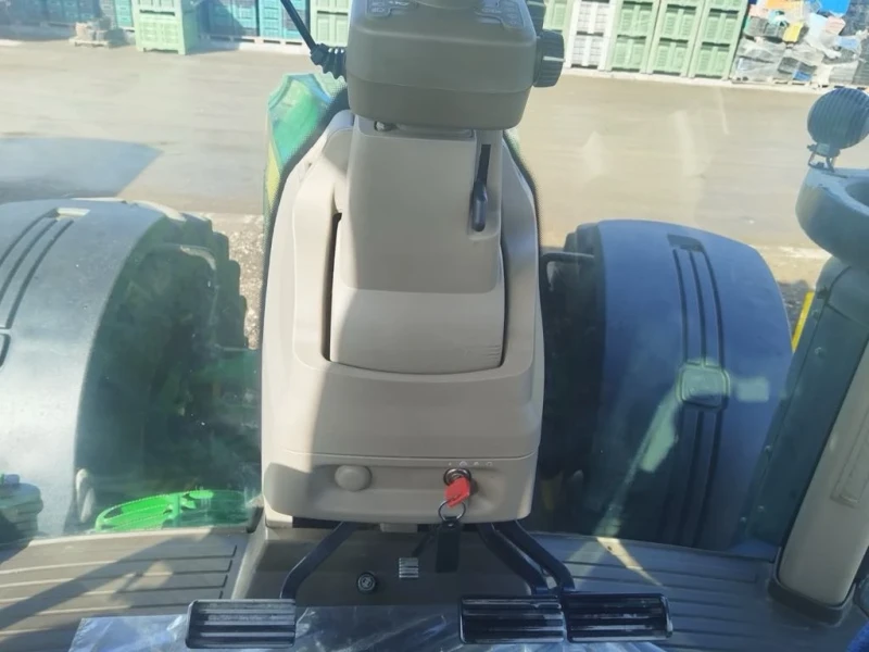 Трактор John Deere 8335R, снимка 9 - Селскостопанска техника - 47466743