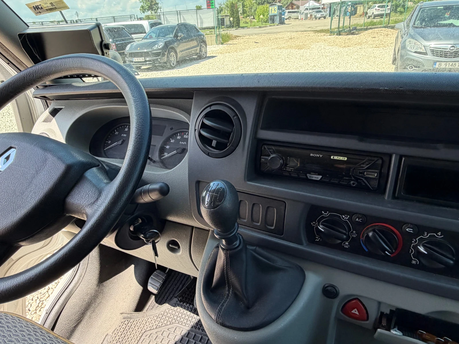 Кемпер Dethleffs Esprit RT , снимка 13 - Каравани и кемпери - 54966274