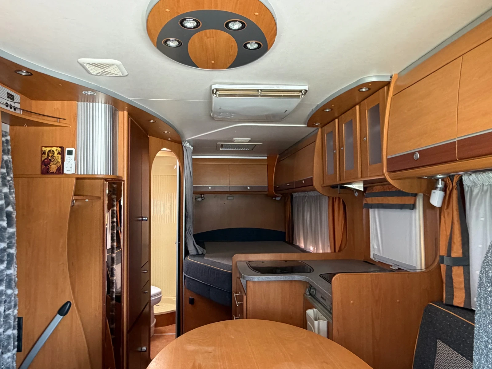 Кемпер Dethleffs Esprit RT , снимка 9 - Каравани и кемпери - 54966274