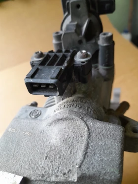 Всмукателен колектор BMW e36 318si, снимка 7