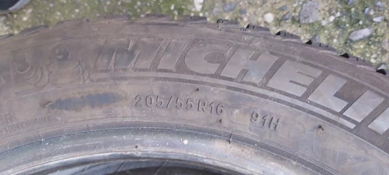 Гуми Зимни 205/55R16, снимка 8 - Гуми и джанти - 33537668