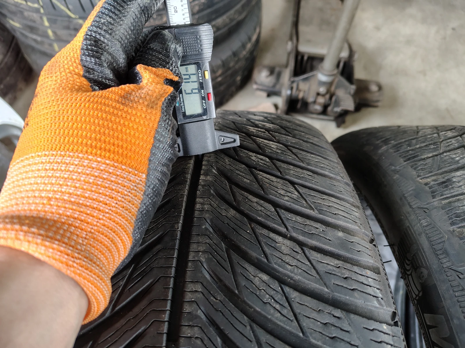  245/40R19 | Mobile.bg   4