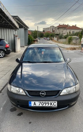     Opel Vectra B 1.8i