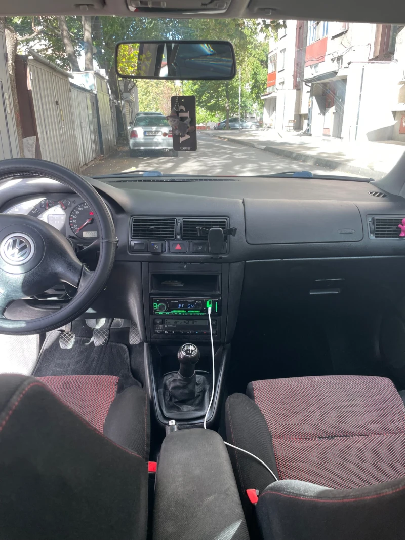 VW Golf 1.6 ГАЗ, снимка 5 - Автомобили и джипове - 47297275