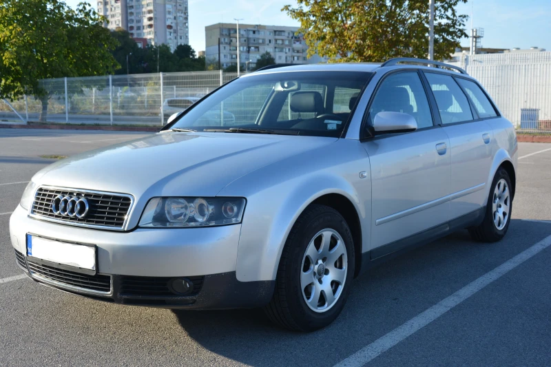 Audi A4 1.9 TDI 131кс. 6 скорости с винетка и гражданска , снимка 1 - Автомобили и джипове - 47440133