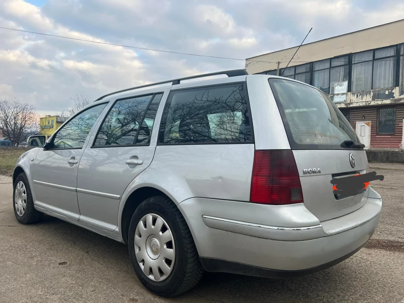 VW Bora, снимка 4 - Автомобили и джипове - 49466150