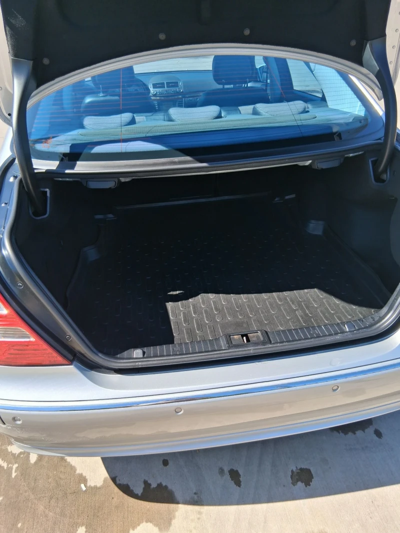 Mercedes-Benz E 320, снимка 6 - Автомобили и джипове - 52343367