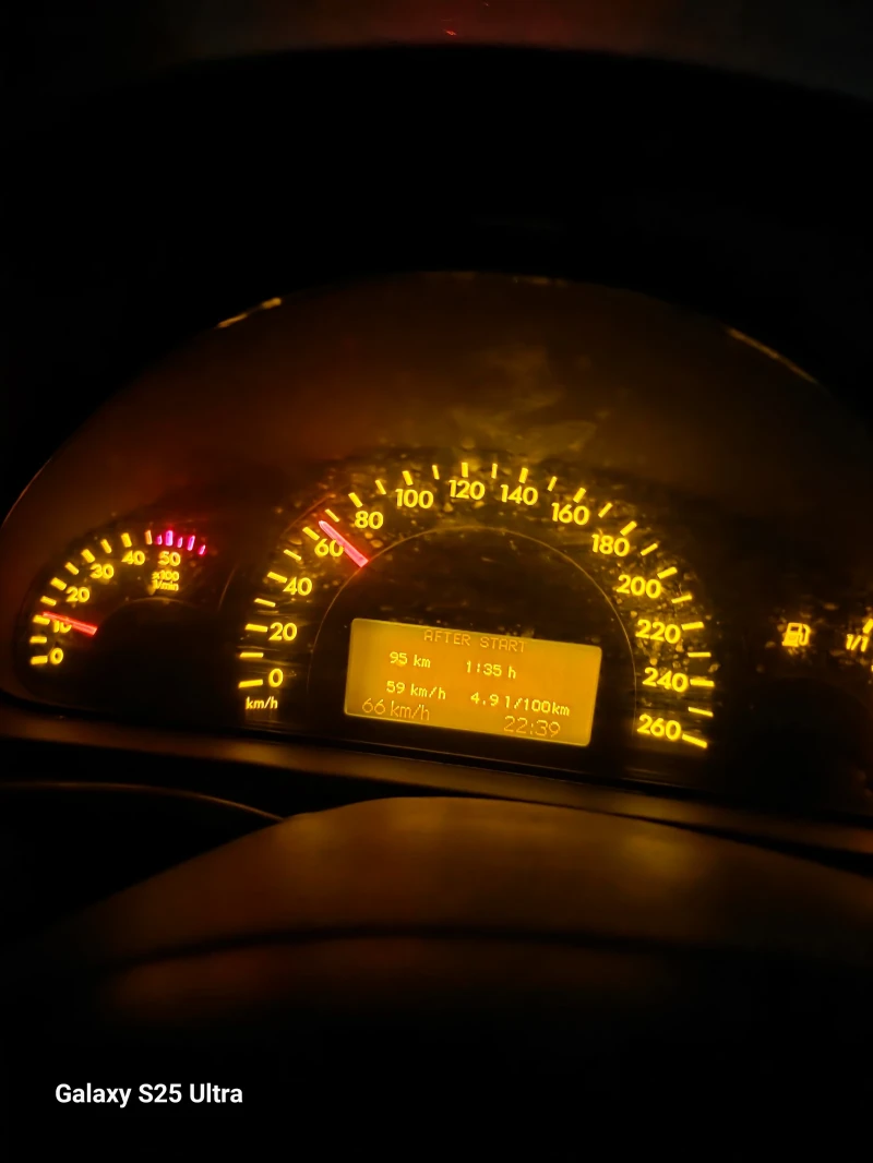 Mercedes-Benz 200, снимка 2 - Автомобили и джипове - 52516891