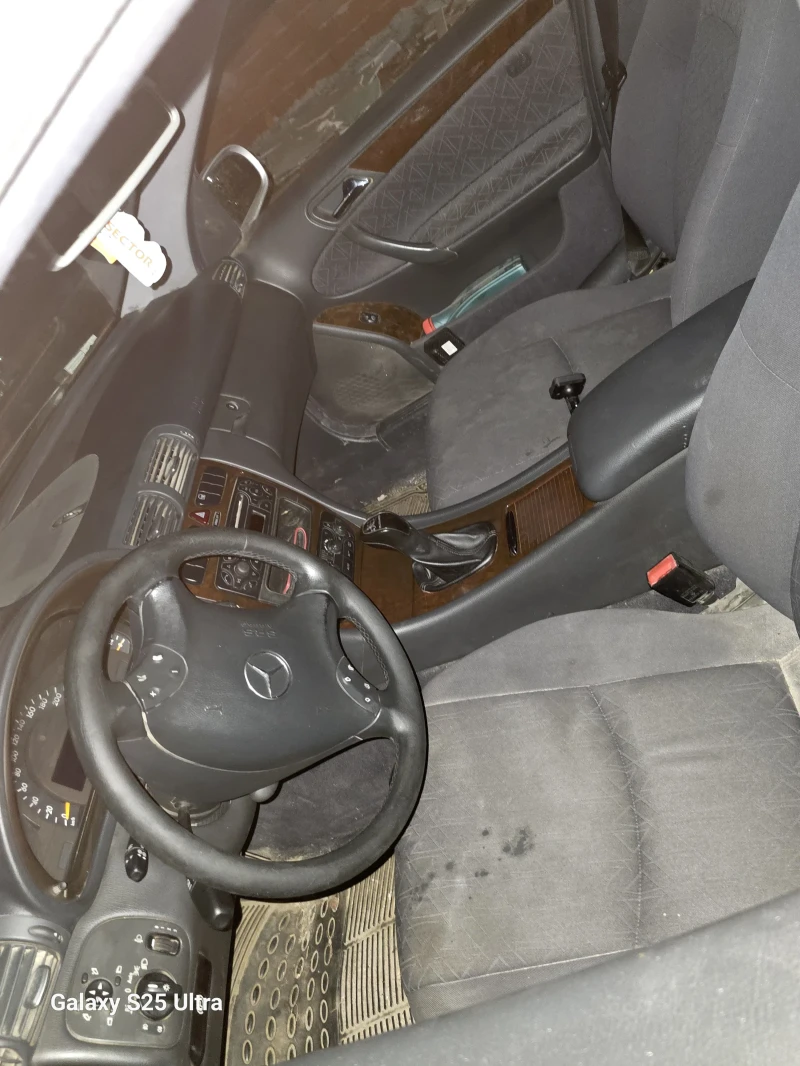 Mercedes-Benz 200, снимка 4 - Автомобили и джипове - 52516891