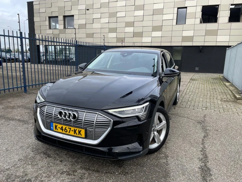 Audi E-Tron 50 - 71kW 313кс, снимка 2 - Автомобили и джипове - 52541808