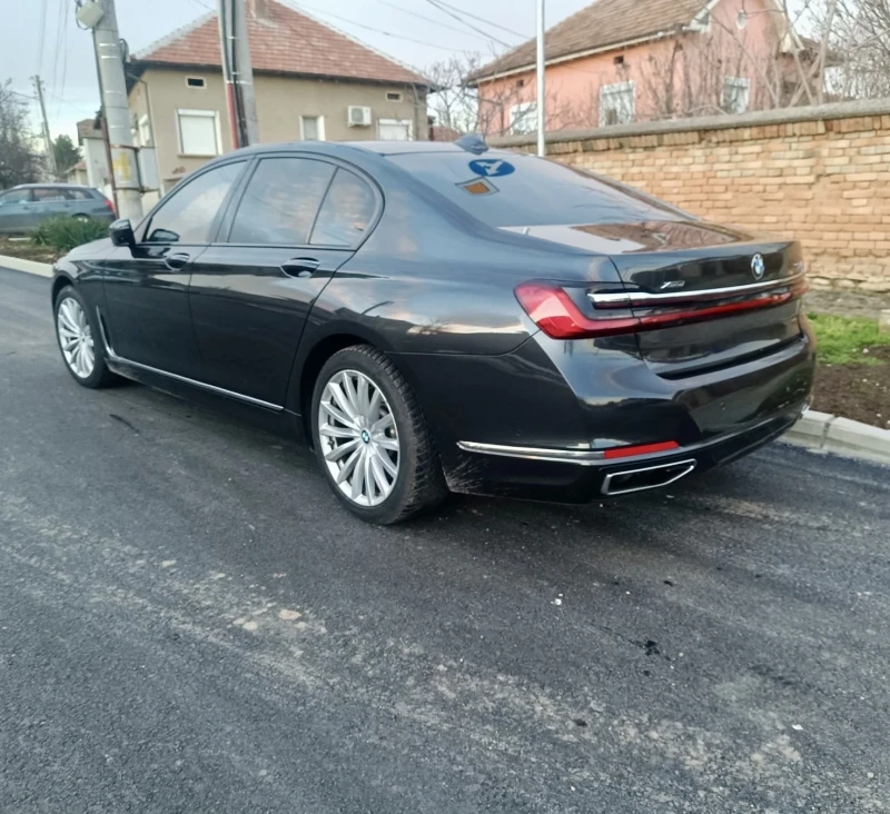 BMW 750 iXdrive, снимка 4 - Автомобили и джипове - 52965689
