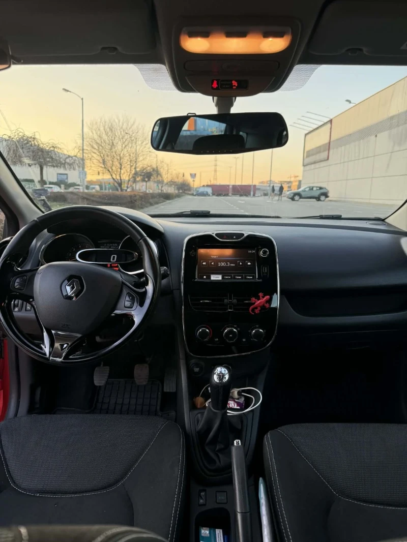 Renault Clio 1.5 dci, снимка 9 - Автомобили и джипове - 53589557