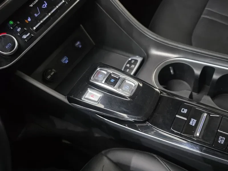 Hyundai Sonata 2.0 - САМО 30% АВАНС, снимка 9 - Автомобили и джипове - 55998384