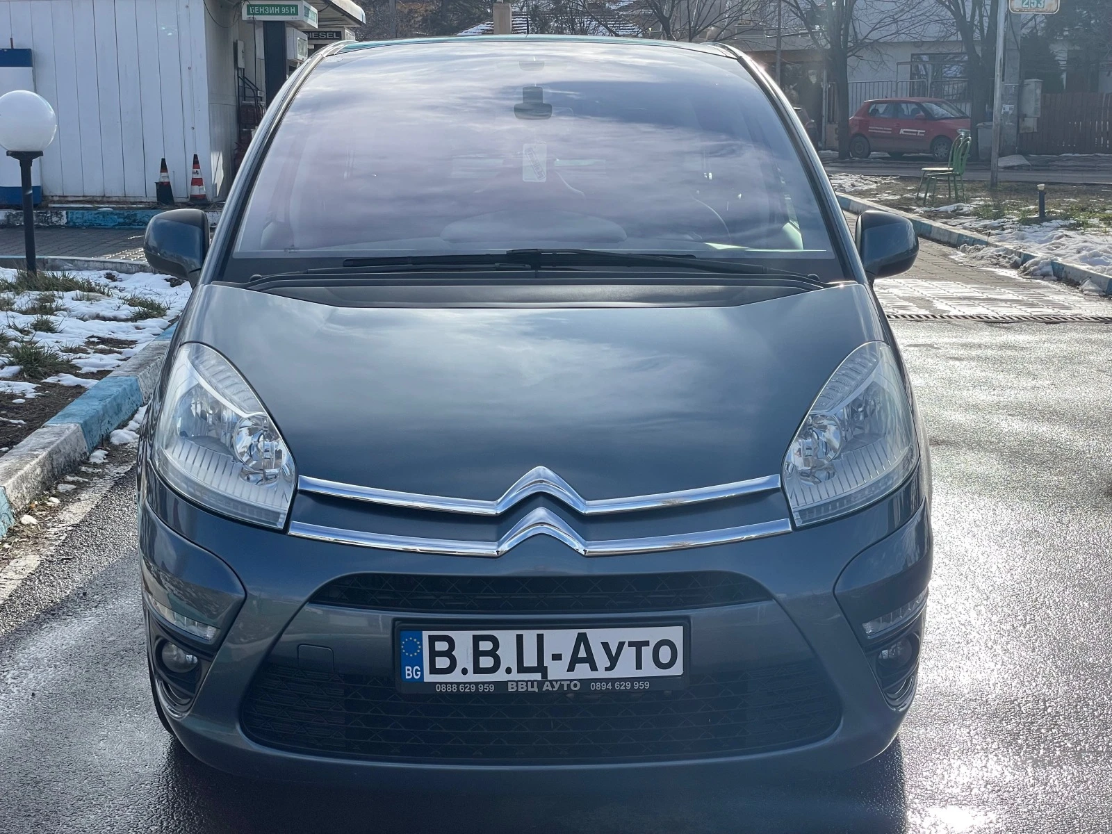 Citroen C4 Picasso 1.6HDi FaceLift - изображение 2