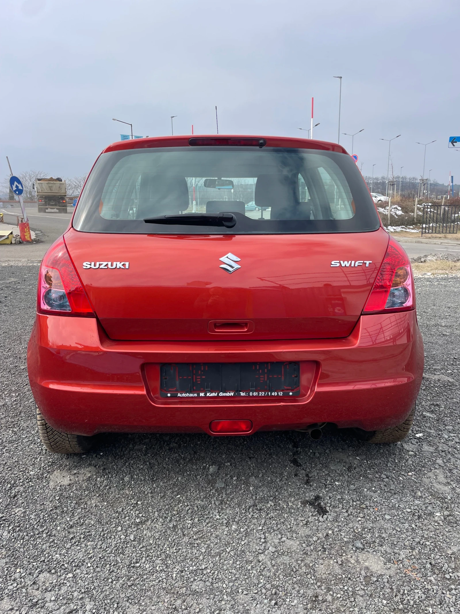 Suzuki Swift 1.3i - изображение 7