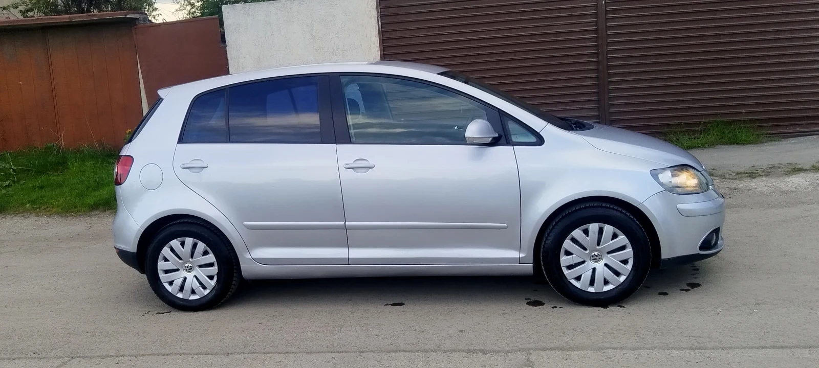 VW Golf Plus 1.6 АВТОМАТИК  - изображение 4