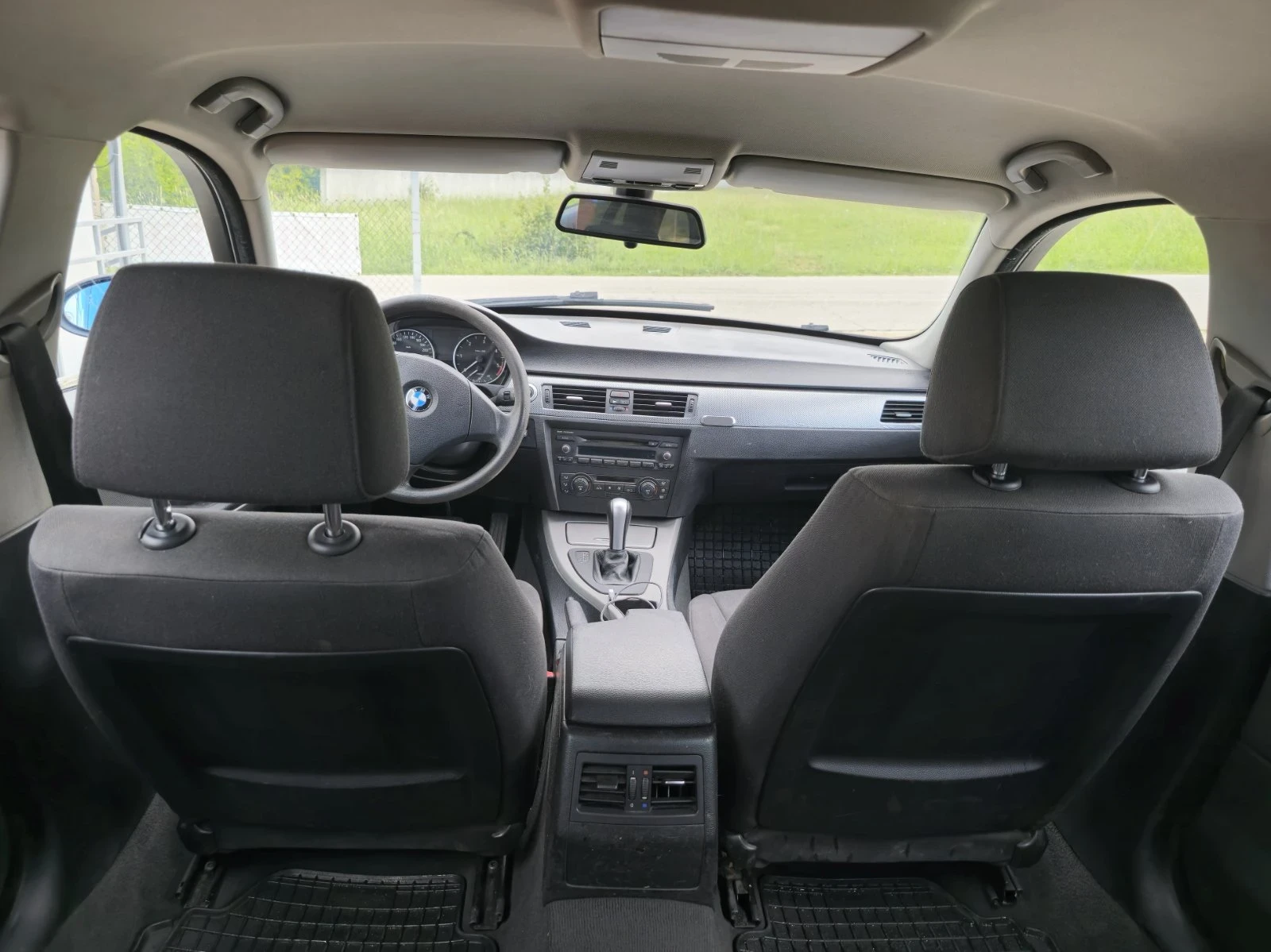 BMW 320 2.0 163к.с - изображение 6