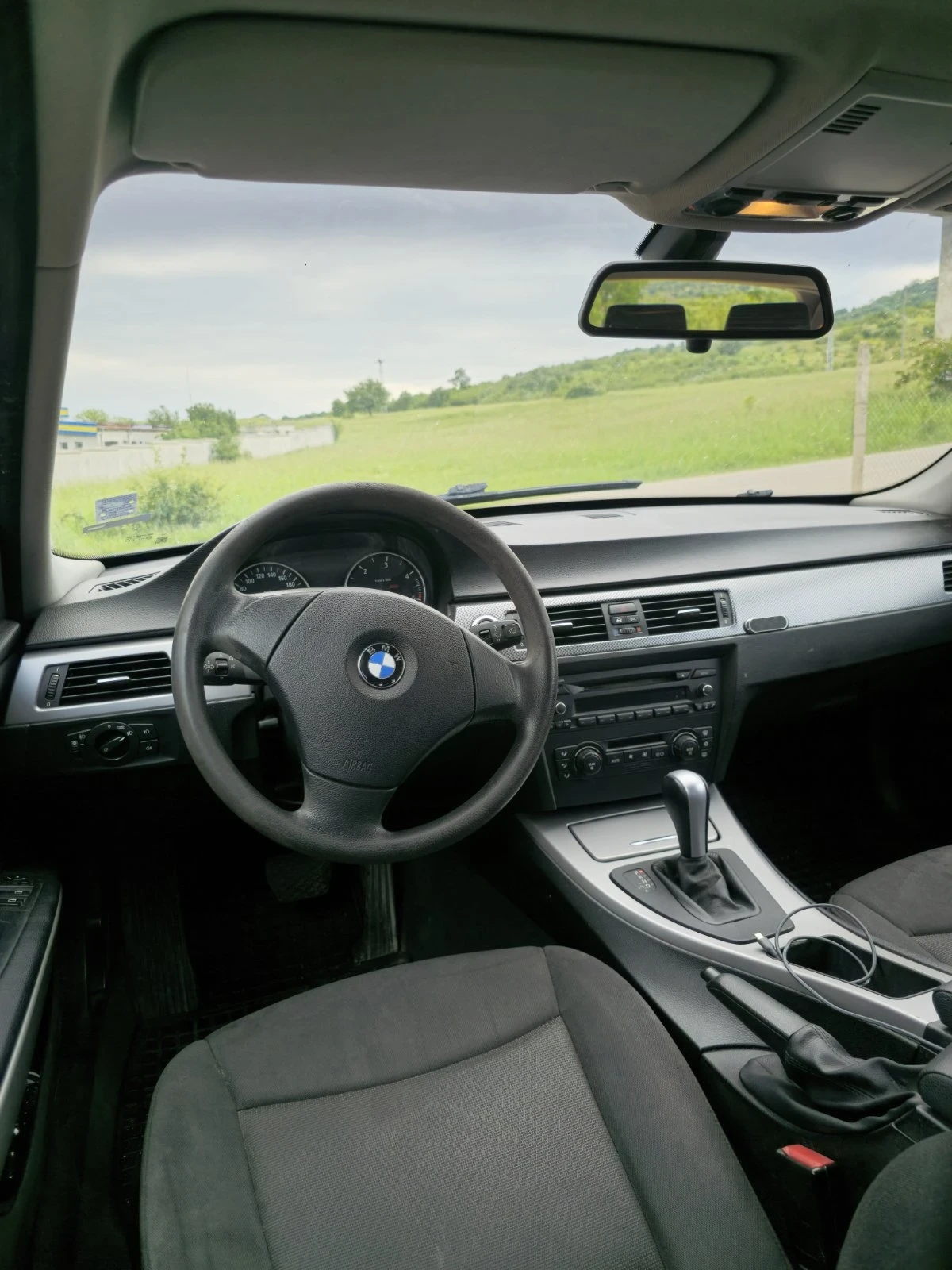 BMW 320 2.0 163к.с - изображение 5