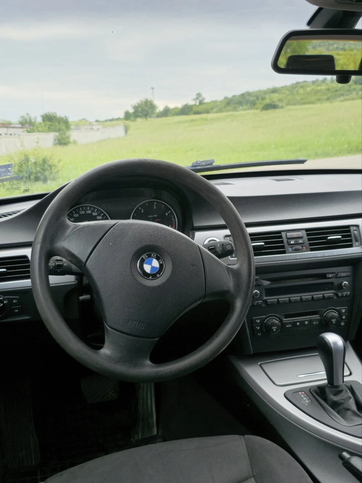 BMW 320 2.0 163к.с - изображение 4