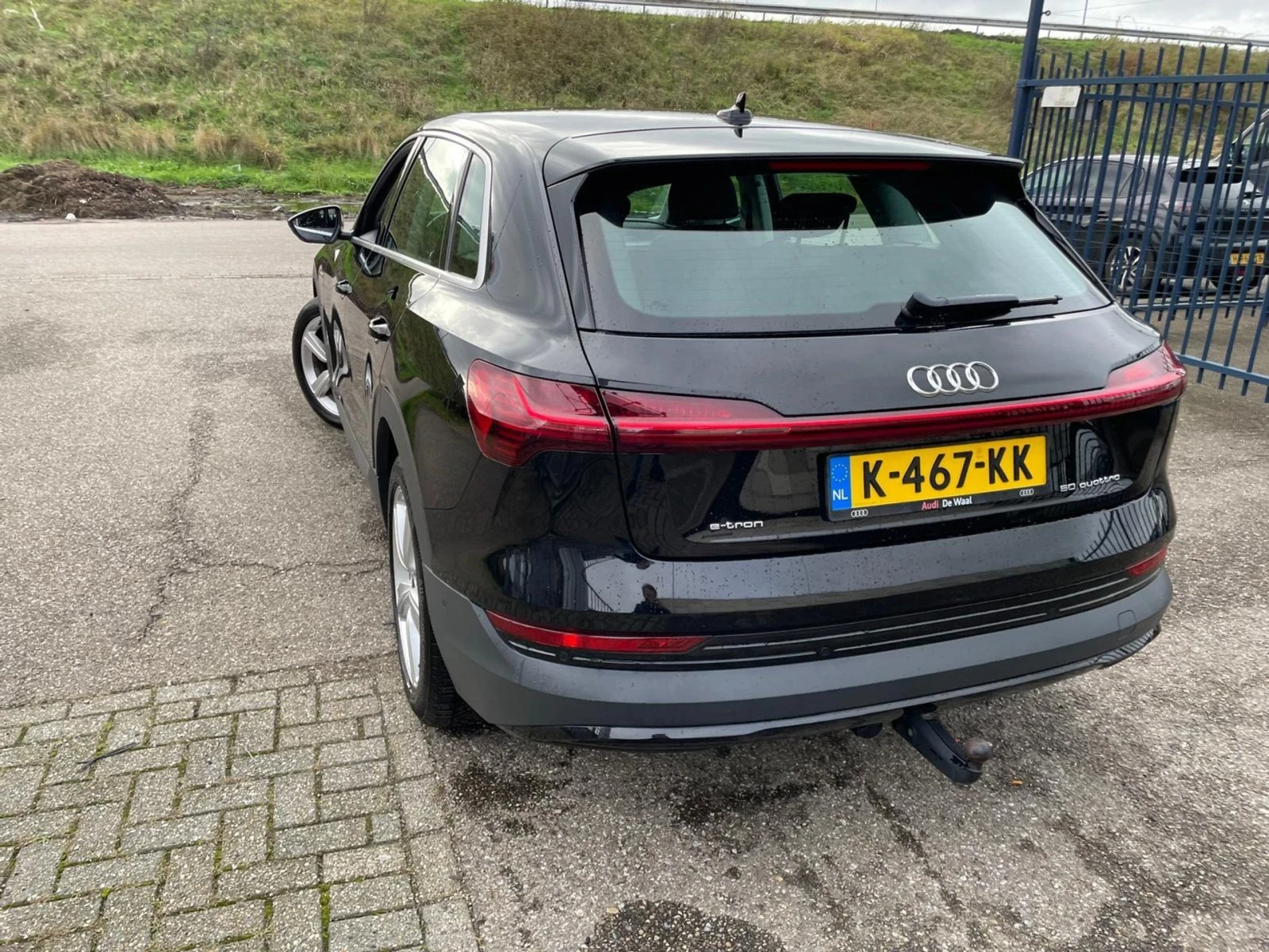 Audi E-Tron 50 - 71kW 313 | Mobile.bg   4