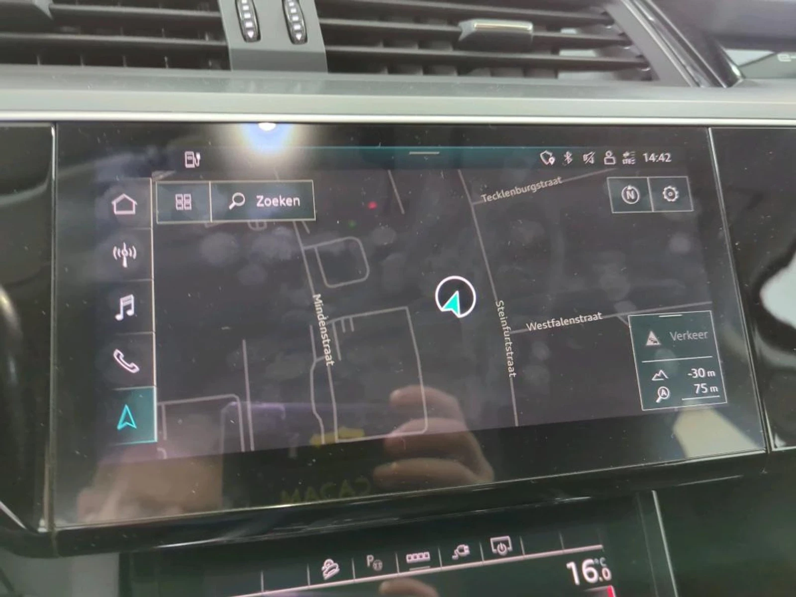 Audi E-Tron 50 - 71kW 313 | Mobile.bg   11