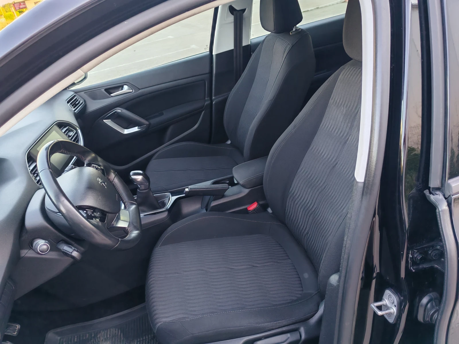 Peugeot 308 1.2i 2014G ������ | Mobile.bg � ����������� 11