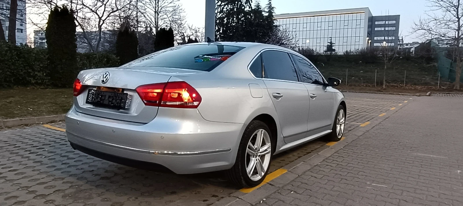 VW Passat 2.0TDI, снимка 7 - Автомобили и джипове - 53831255