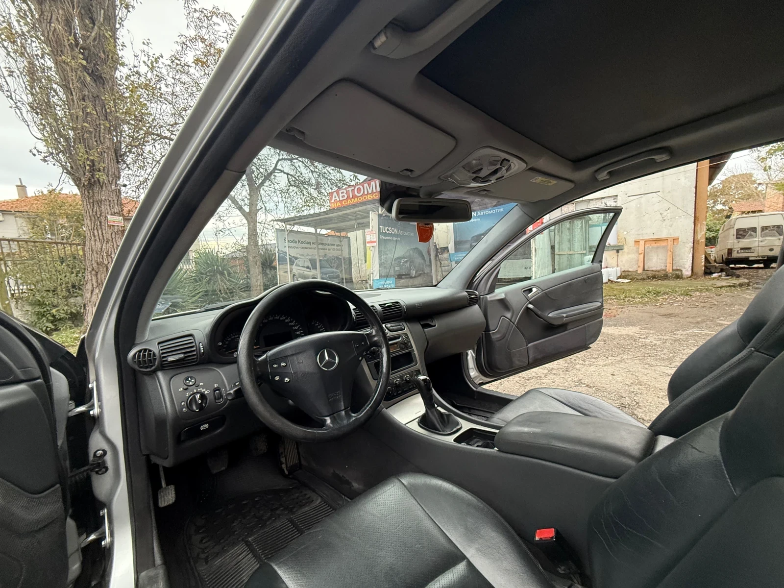 Mercedes-Benz C 200, снимка 9 - Автомобили и джипове - 53851216