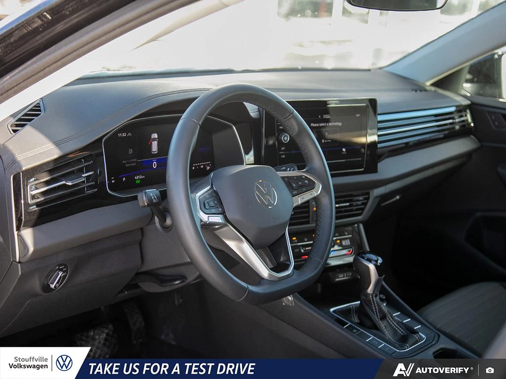 VW Jetta 1.5T Trendline FWD АвтоКредит  (ЦЕНА ДО БГ), снимка 6 - Автомобили и джипове - 53991045