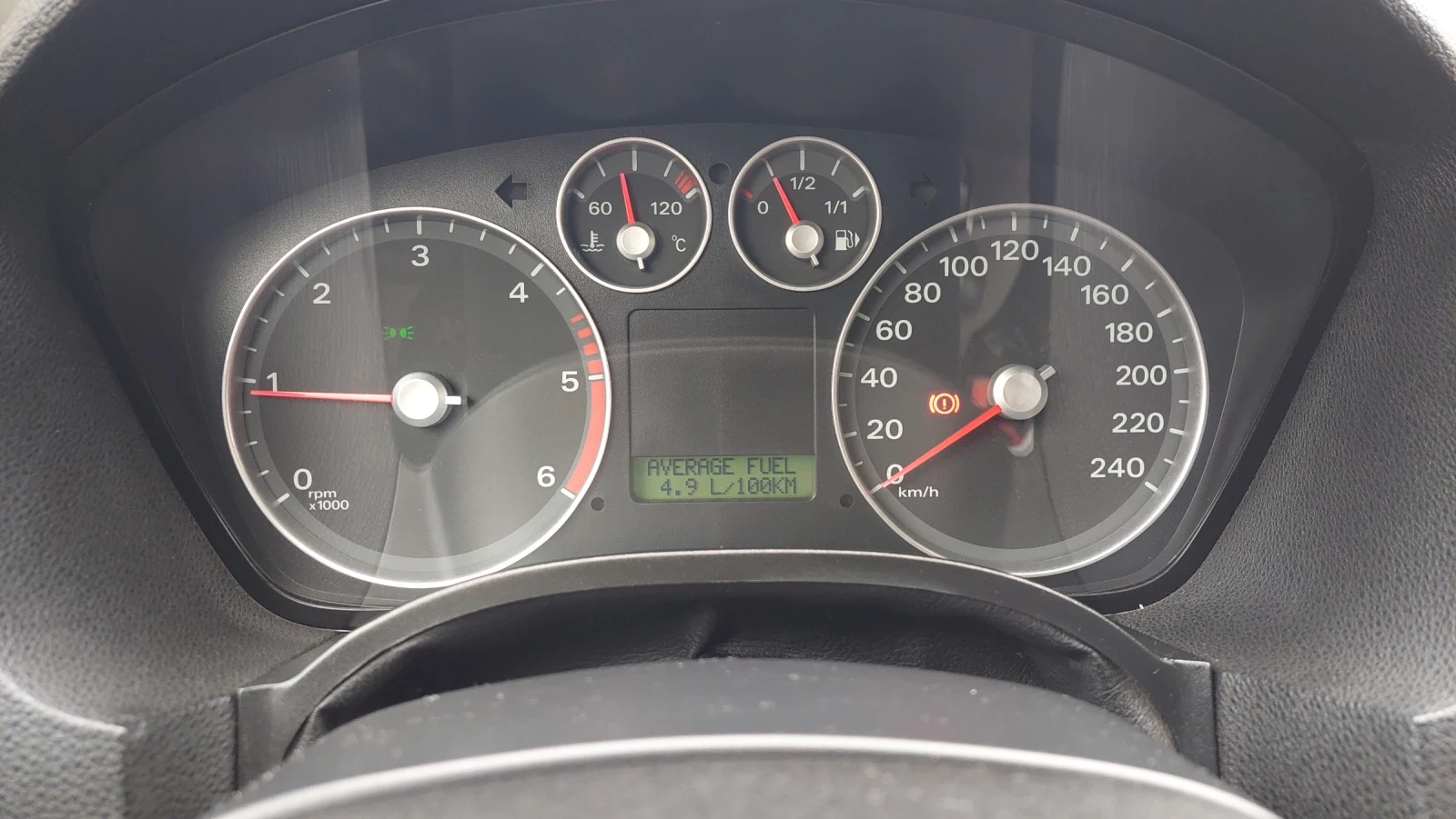 Ford C-max 1.6 tdci, снимка 10 - Автомобили и джипове - 54031052