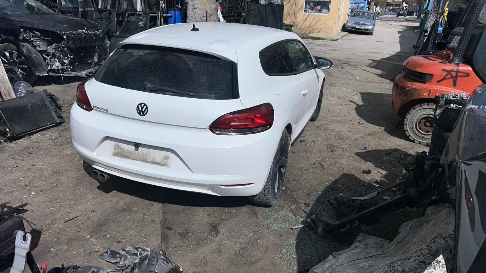 VW Scirocco 1.4tsi, снимка 2 - Автомобили и джипове - 54104726