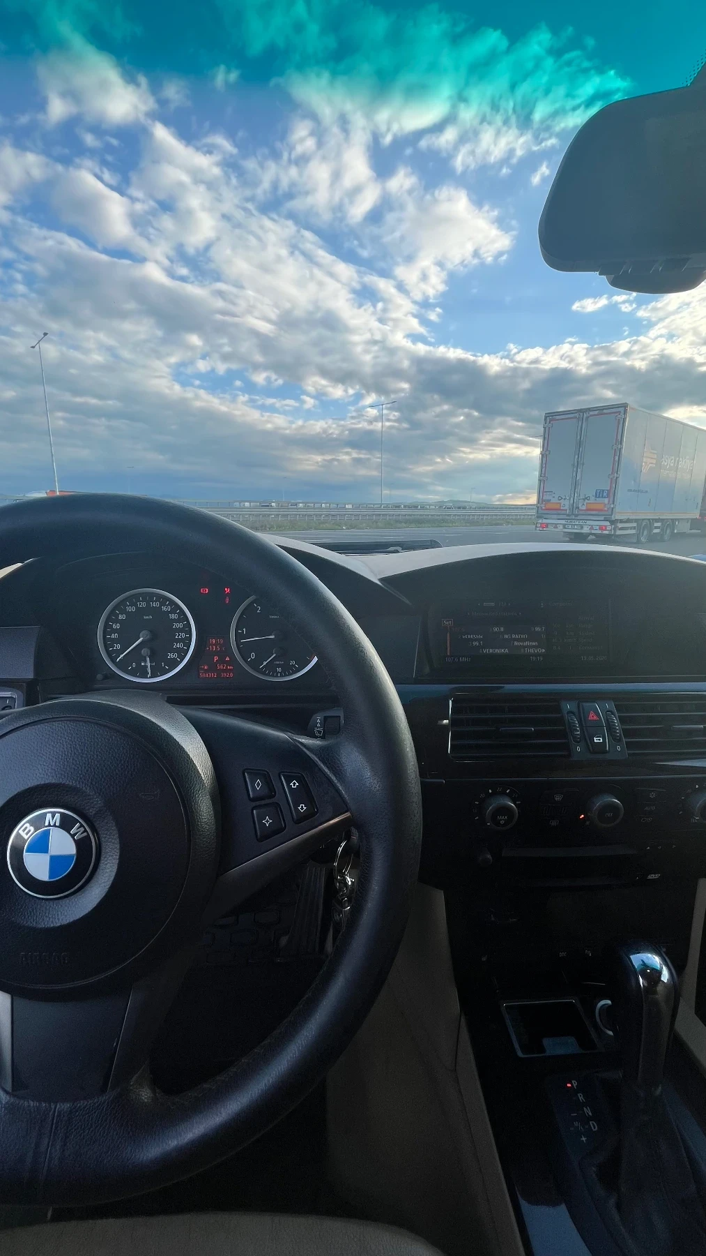 BMW 525, снимка 7 - Автомобили и джипове - 54557260