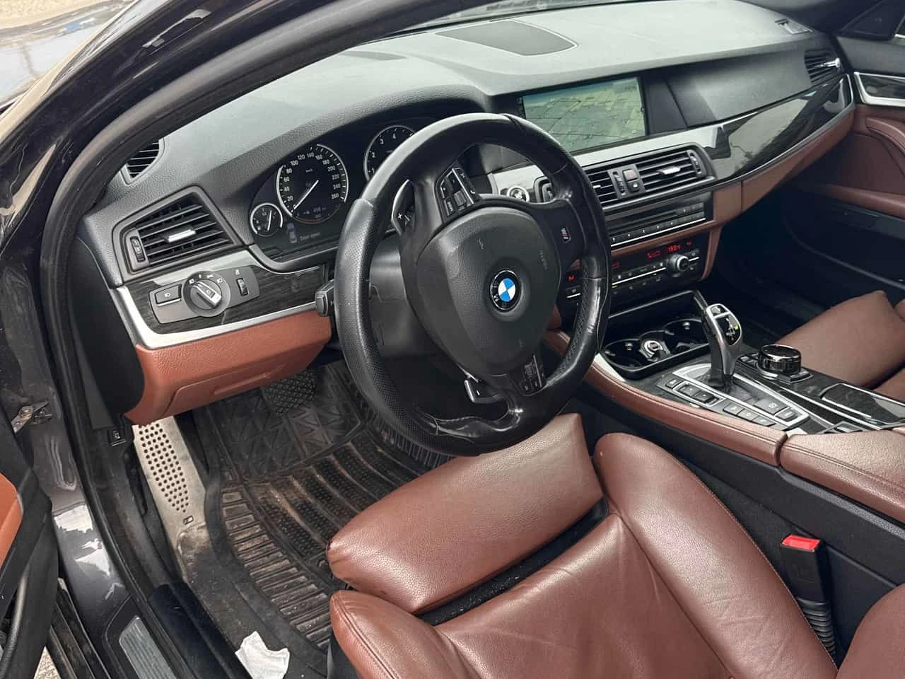 BMW 535 XDRIVE35I * FULL M PACK* ПОДГРЕВИ* КАМЕРА* ШИБЕДАХ, снимка 7 - Автомобили и джипове - 54577409
